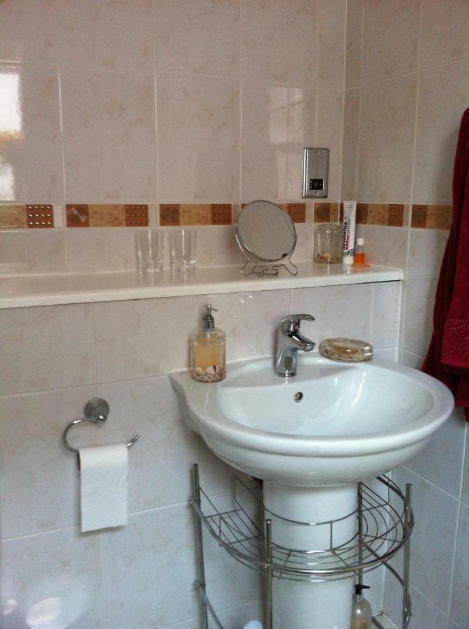 אדינבורו Gala Rooms Homestay - Free Parking מראה חיצוני תמונה