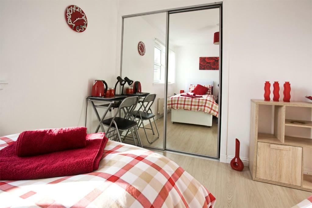 אדינבורו Gala Rooms Homestay - Free Parking מראה חיצוני תמונה